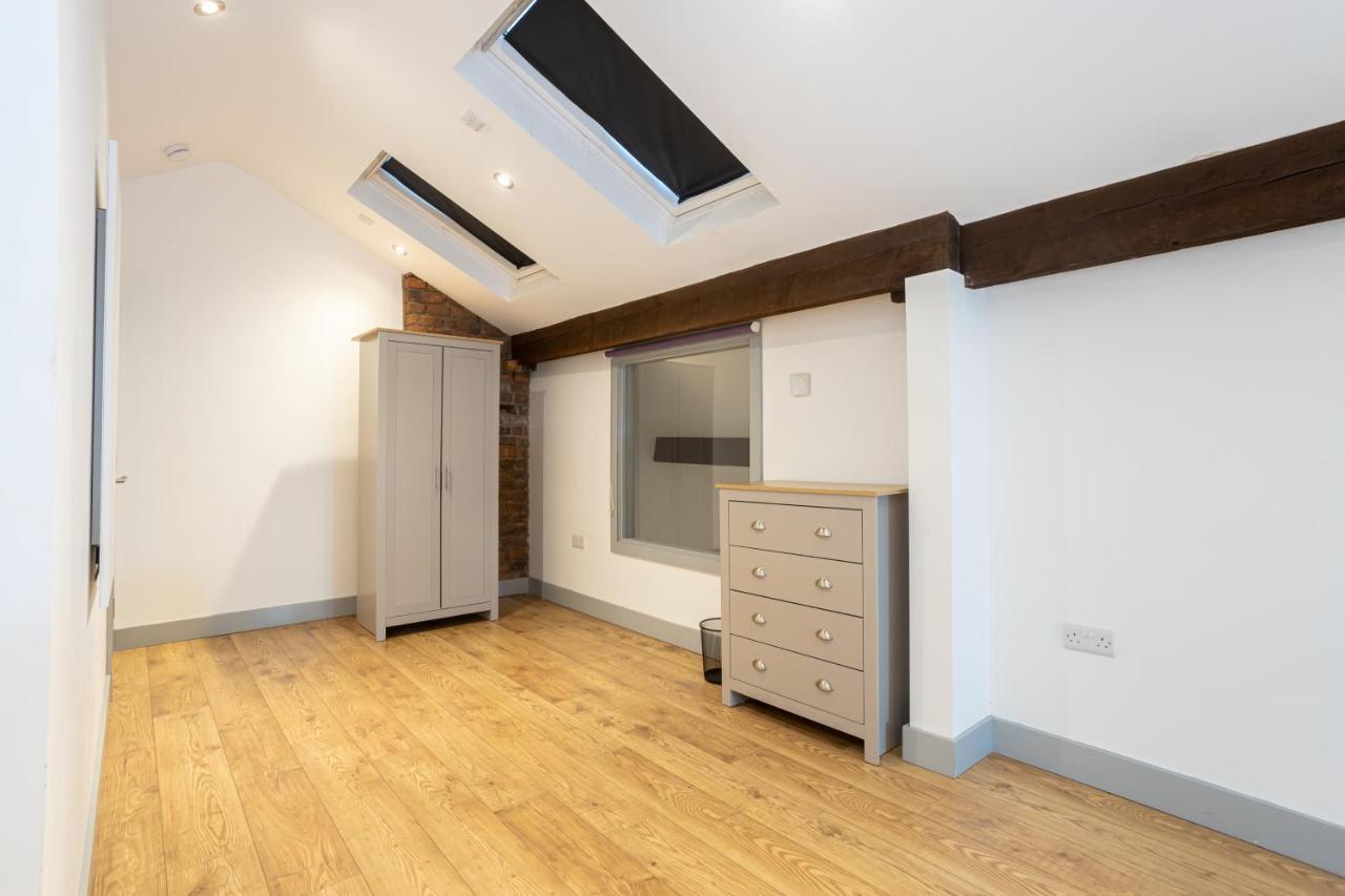 Pillo Rooms Serviced Apartments - Salford Manchester Exterior photo