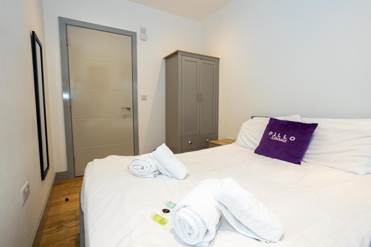 Pillo Rooms Serviced Apartments - Salford Manchester Exterior photo